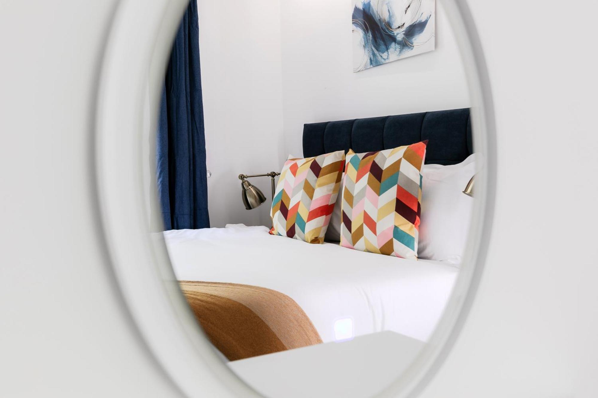 Comfortable Apartments Near Harrods London Exterior photo